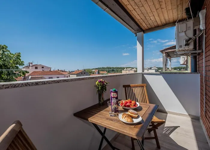 Appartement Second Pula