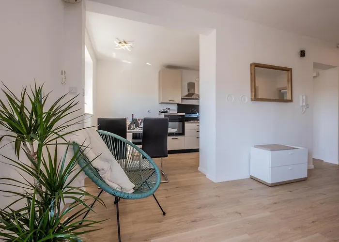 Appartement Second Pula